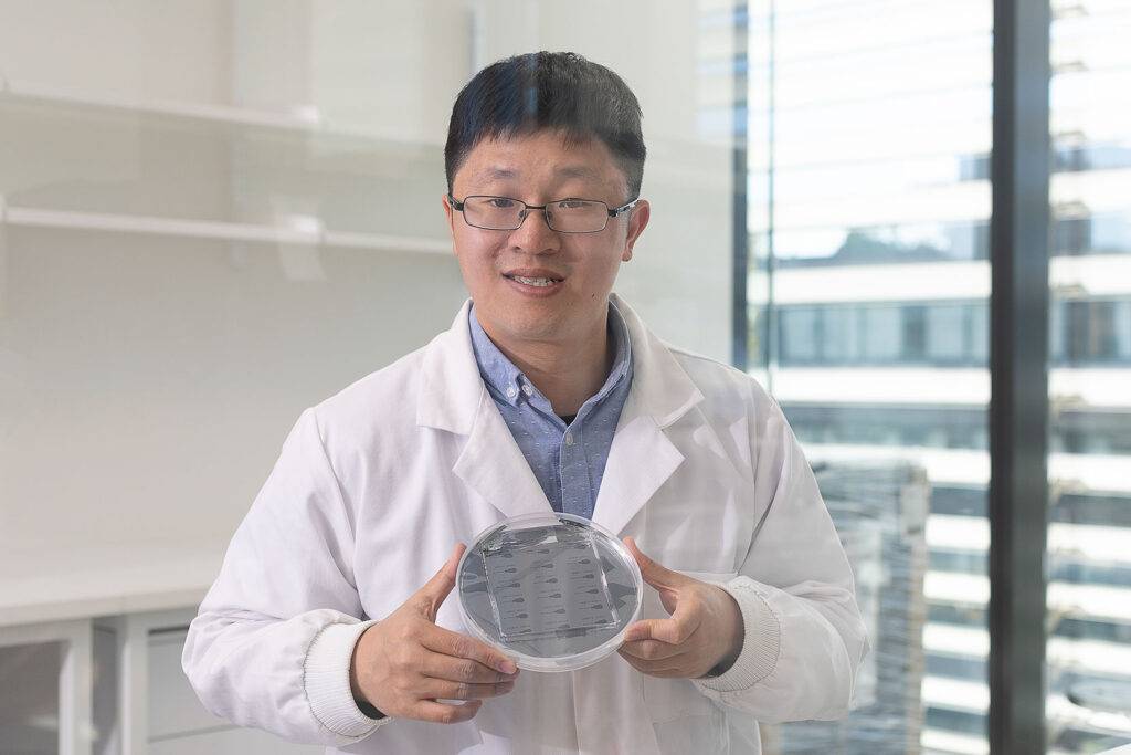 Lab PI: Professor Lining (Arnold) Ju